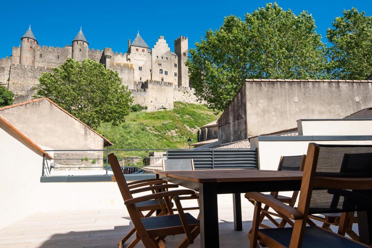 La Terrasse De La Tour Pinte. *