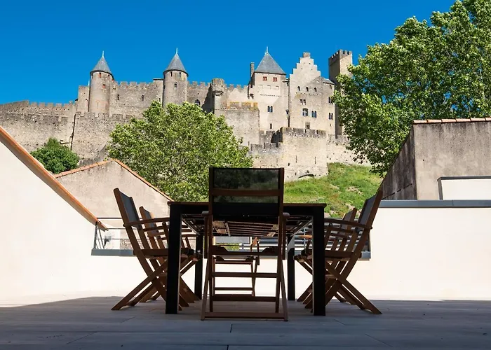 La Terrasse De La Tour Pinte.